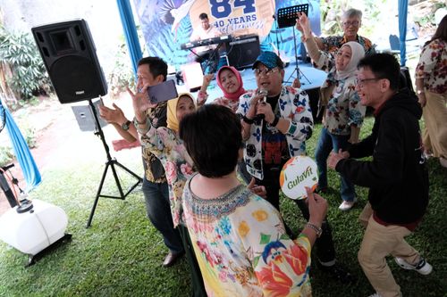 Race photo from Class of 84, 40 Years Togetherness