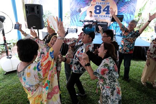 Race photo from Class of 84, 40 Years Togetherness