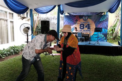 Race photo from Class of 84, 40 Years Togetherness