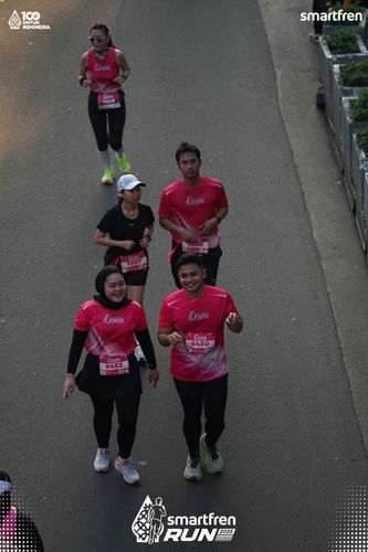 Race photo from Smartfren Run 2025 
