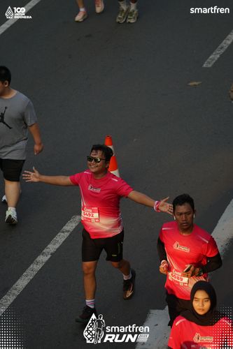 Race photo from Smartfren Run 2025 