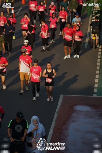 Race photo from Smartfren Run 2025 