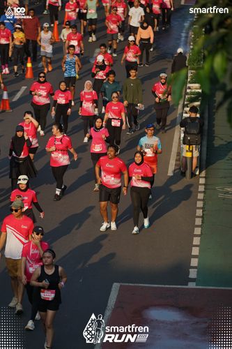 Race photo from Smartfren Run 2025 