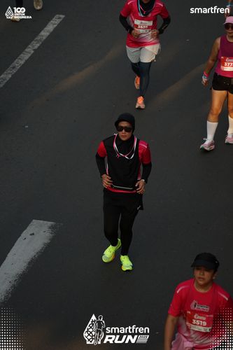 Race photo from Smartfren Run 2025 