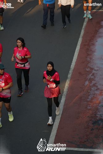 Race photo from Smartfren Run 2025 