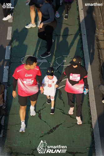 Race photo from Smartfren Run 2025 