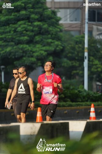 Race photo from Smartfren Run 2025 
