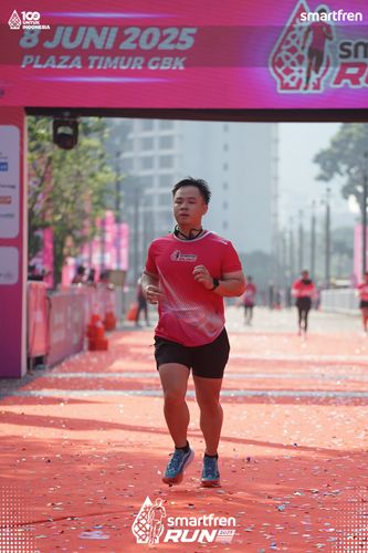 Race photo from Smartfren Run 2025 