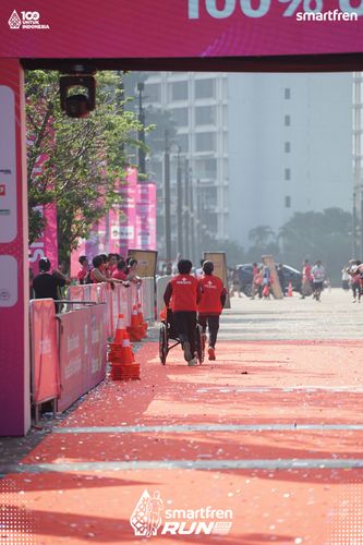 Race photo from Smartfren Run 2025 