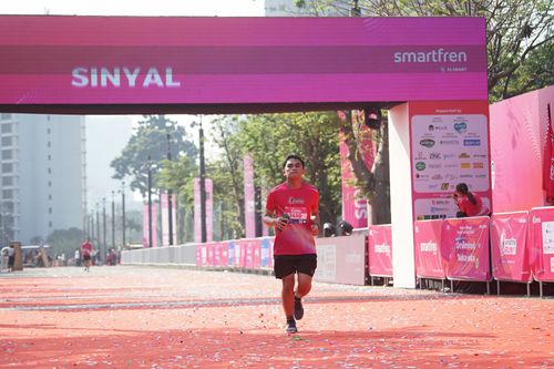 Race photo from Smartfren Run 2025 