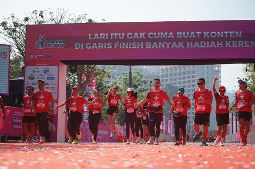 Race photo from Smartfren Run 2025 