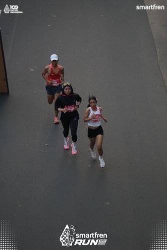 Race photo from Smartfren Run 2025 