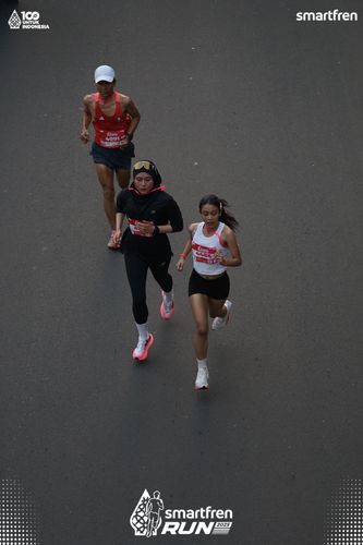 Race photo from Smartfren Run 2025 