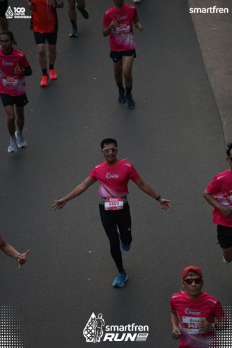 Race photo from Smartfren Run 2025 