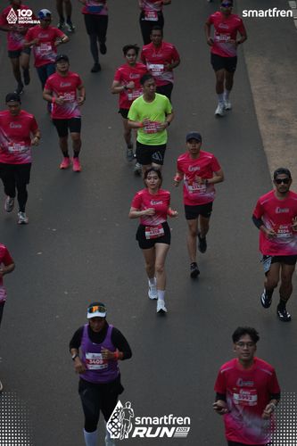 Race photo from Smartfren Run 2025 