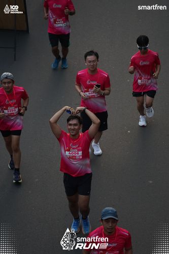 Race photo from Smartfren Run 2025 