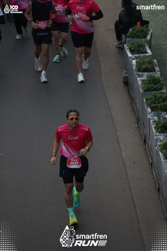 Race photo from Smartfren Run 2025 