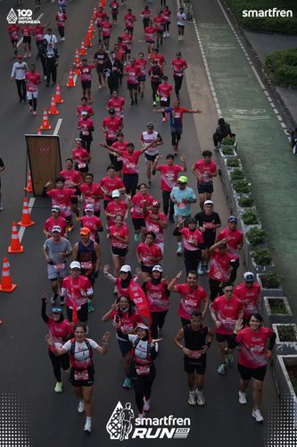Race photo from Smartfren Run 2025 