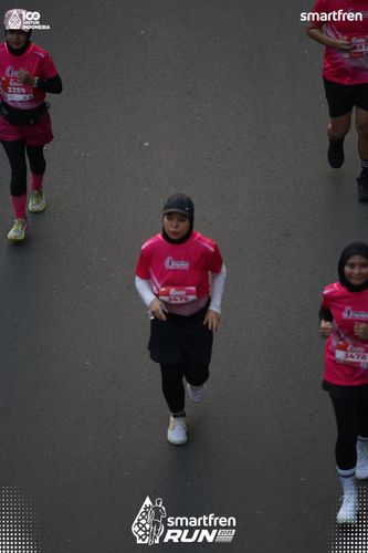 Race photo from Smartfren Run 2025 