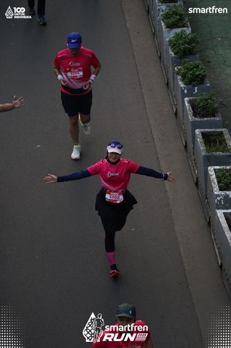 Race photo from Smartfren Run 2025 