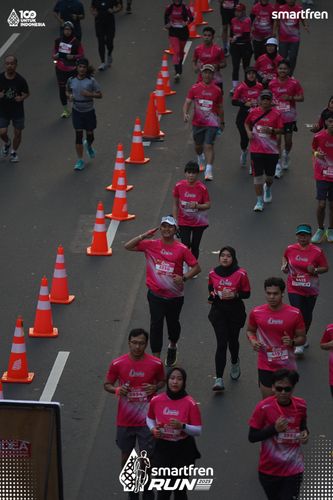 Race photo from Smartfren Run 2025 