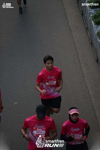 Race photo from Smartfren Run 2025 