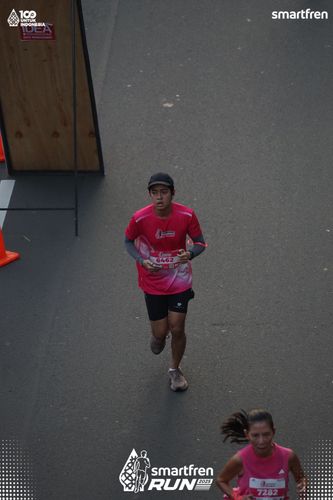 Race photo from Smartfren Run 2025 
