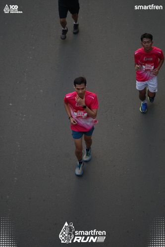 Race photo from Smartfren Run 2025 
