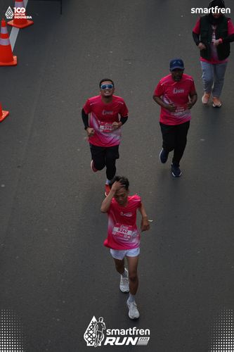 Race photo from Smartfren Run 2025 