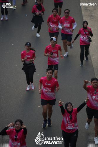 Race photo from Smartfren Run 2025 