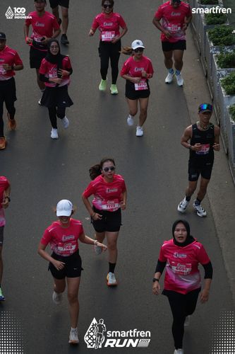Race photo from Smartfren Run 2025 