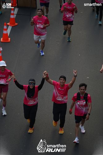 Race photo from Smartfren Run 2025 