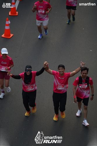 Race photo from Smartfren Run 2025 