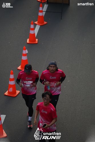 Race photo from Smartfren Run 2025 