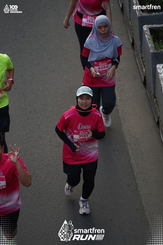 Race photo from Smartfren Run 2025 
