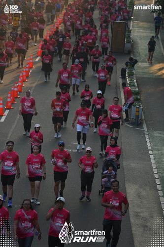 Race photo from Smartfren Run 2025 