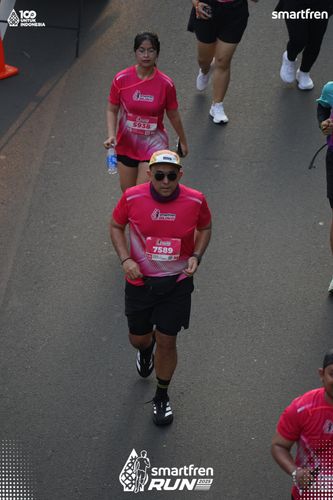 Race photo from Smartfren Run 2025 