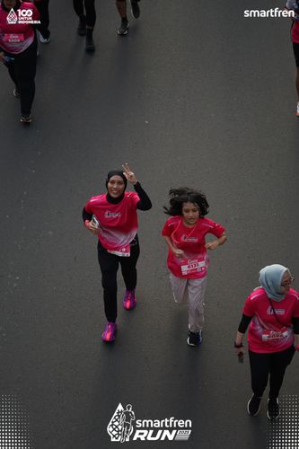 Race photo from Smartfren Run 2025 