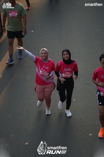 Race photo from Smartfren Run 2025 