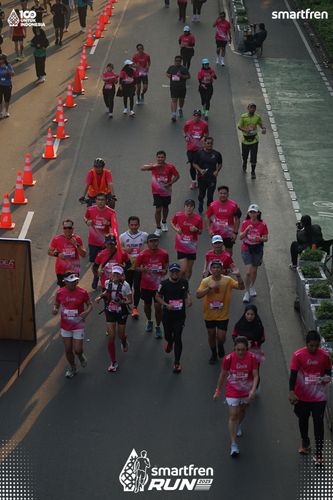 Race photo from Smartfren Run 2025 