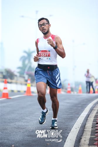 Race photo from ONE RUN 10 K