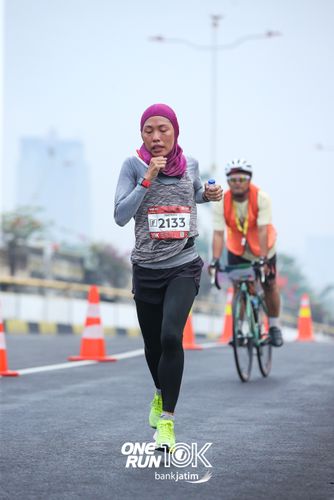 Race photo from ONE RUN 10 K