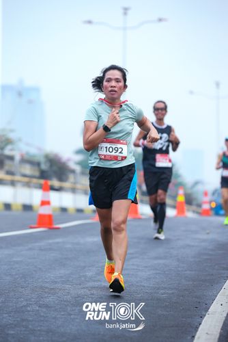 Race photo from ONE RUN 10 K