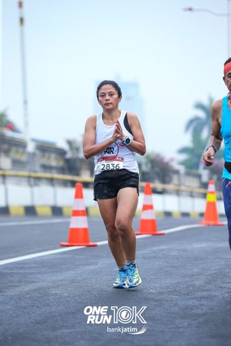 Race photo from ONE RUN 10 K