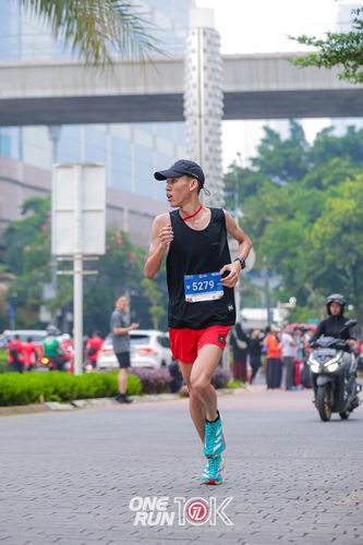 Race photo from ONE RUN 10K 2025