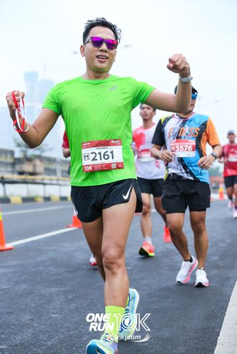 Race photo from ONE RUN 10 K