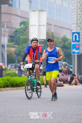 Race photo from ONE RUN 10K 2025