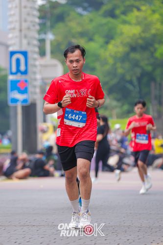 Race photo from ONE RUN 10K 2025