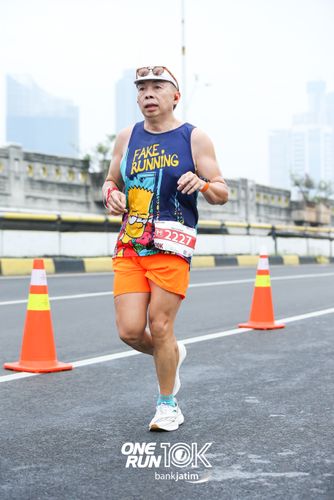Race photo from ONE RUN 10 K