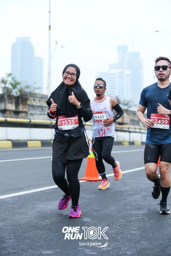 Race photo from ONE RUN 10 K